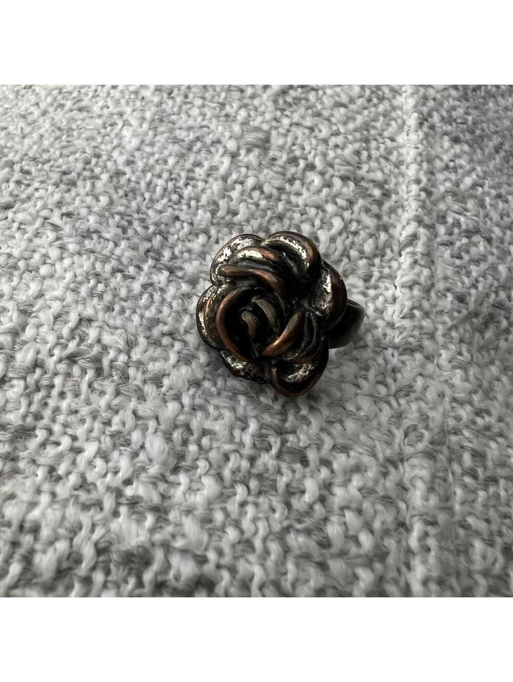 Vintage Molded Rose Cocktail Ring